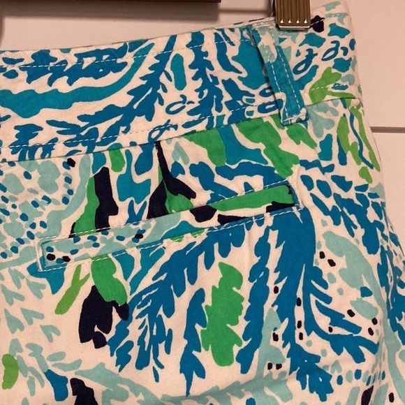 Lilly Pulitzer The Callahan Let’s Cha Cha Short - Picture 7 of 16